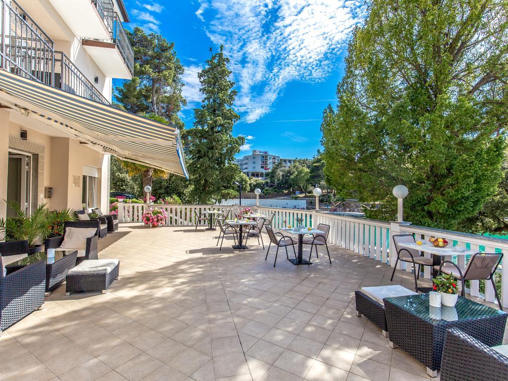 Apartments & Rooms Milcetic M Malinska Bagian luar foto