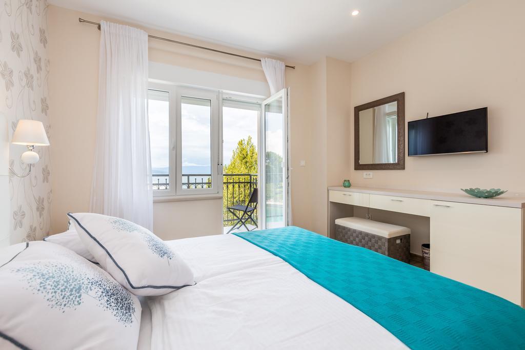 Apartments & Rooms Milcetic M Malinska Bagian luar foto